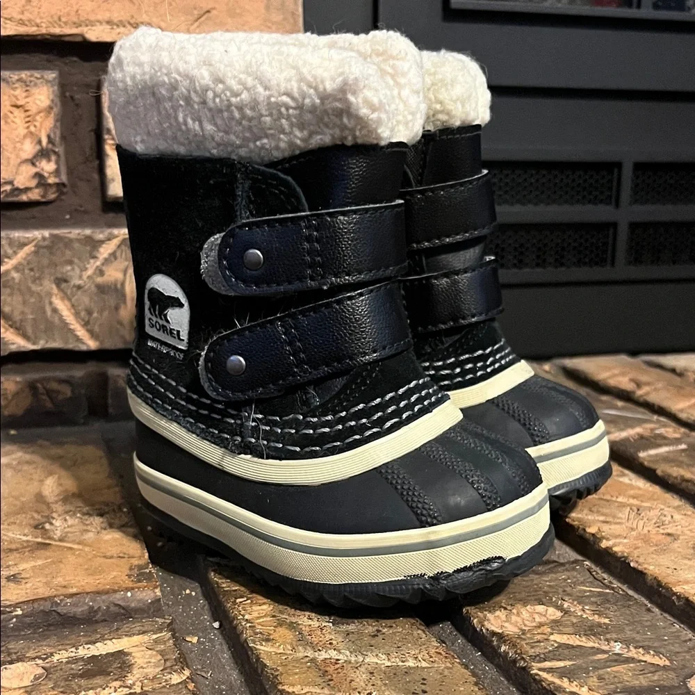Sorel Toddler Black 1964 PAC‎ Strap Winter Boots Size 4